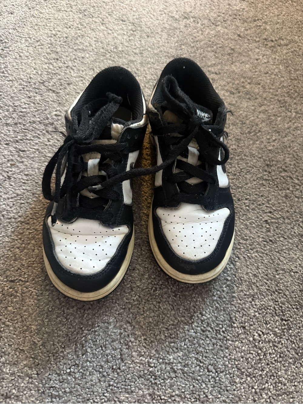 Nike Dunk Low Black and White Sneakers Sz 13.5 - Picture 4 of 7